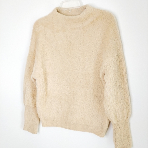 Catherine Malandrino Eyelash Knit Mockneck Sweater Cream Women Medium Fuzzy EUC - Picture 12 of 15